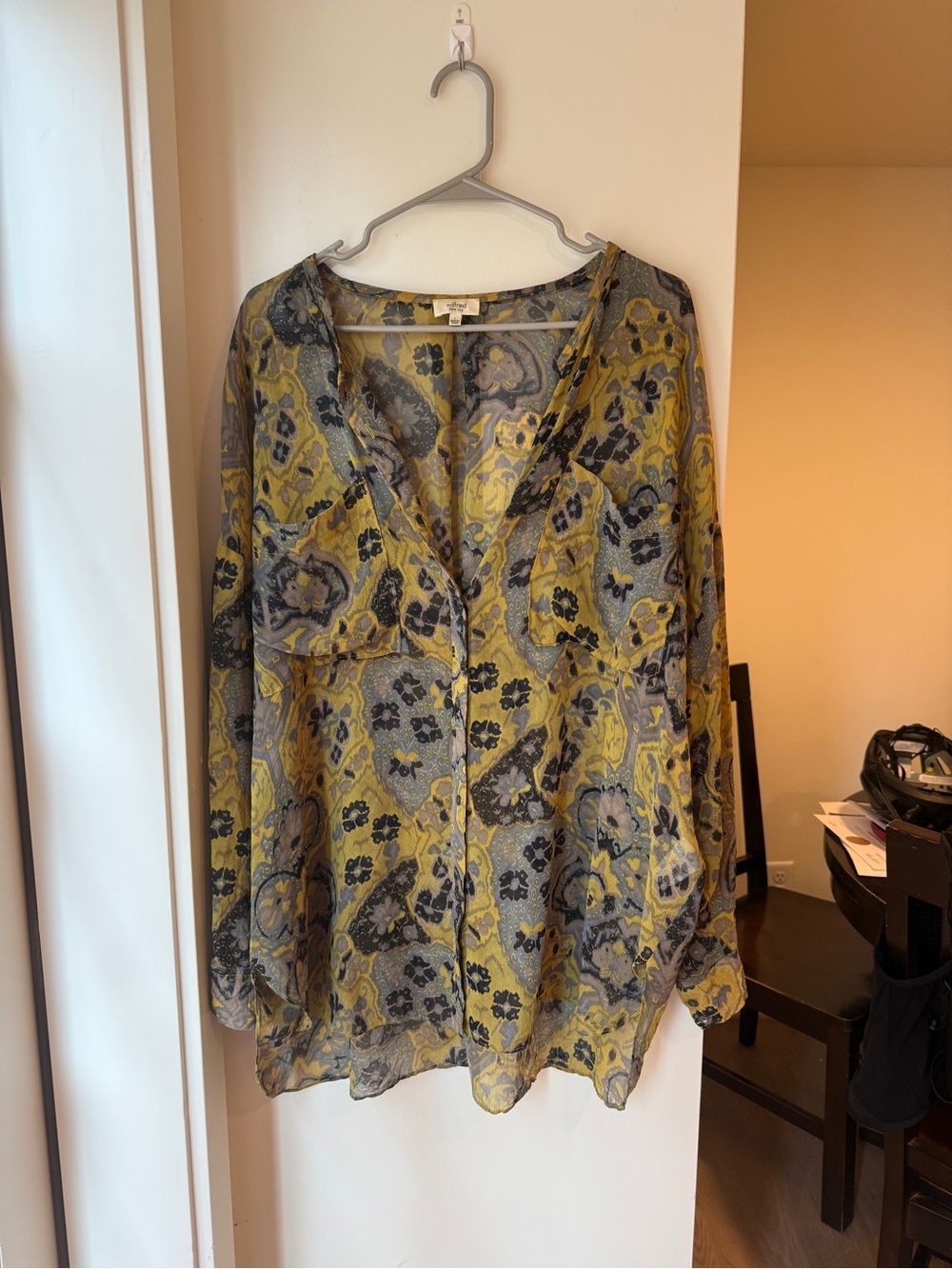 Wilfred Paisley Print Sheer V-Neck Blouse in Yellow and Gray